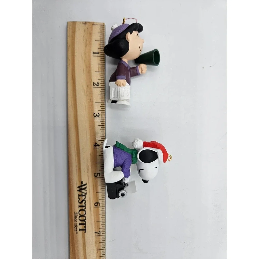 Hallmark Peanuts A Snoopy Christmas Lucy 2000 & Literary Ace‎ Snoopy 2002